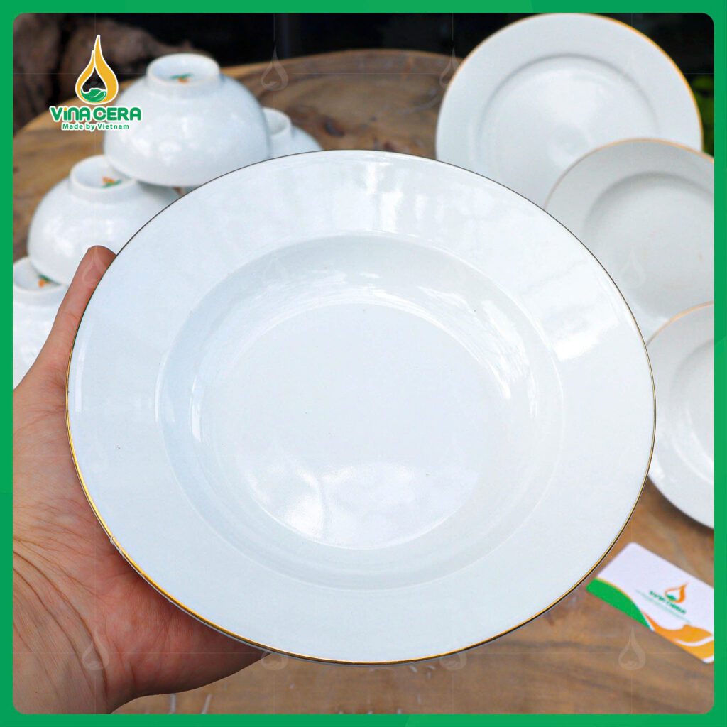 Chén Đĩa Sứ Trắng Có Phải Lựa Chọn Tốt Nhất cho nhà hàng khách sạn? Chén đĩa sứ trắng dùng cho nhà hàng khách sạn cao cấp