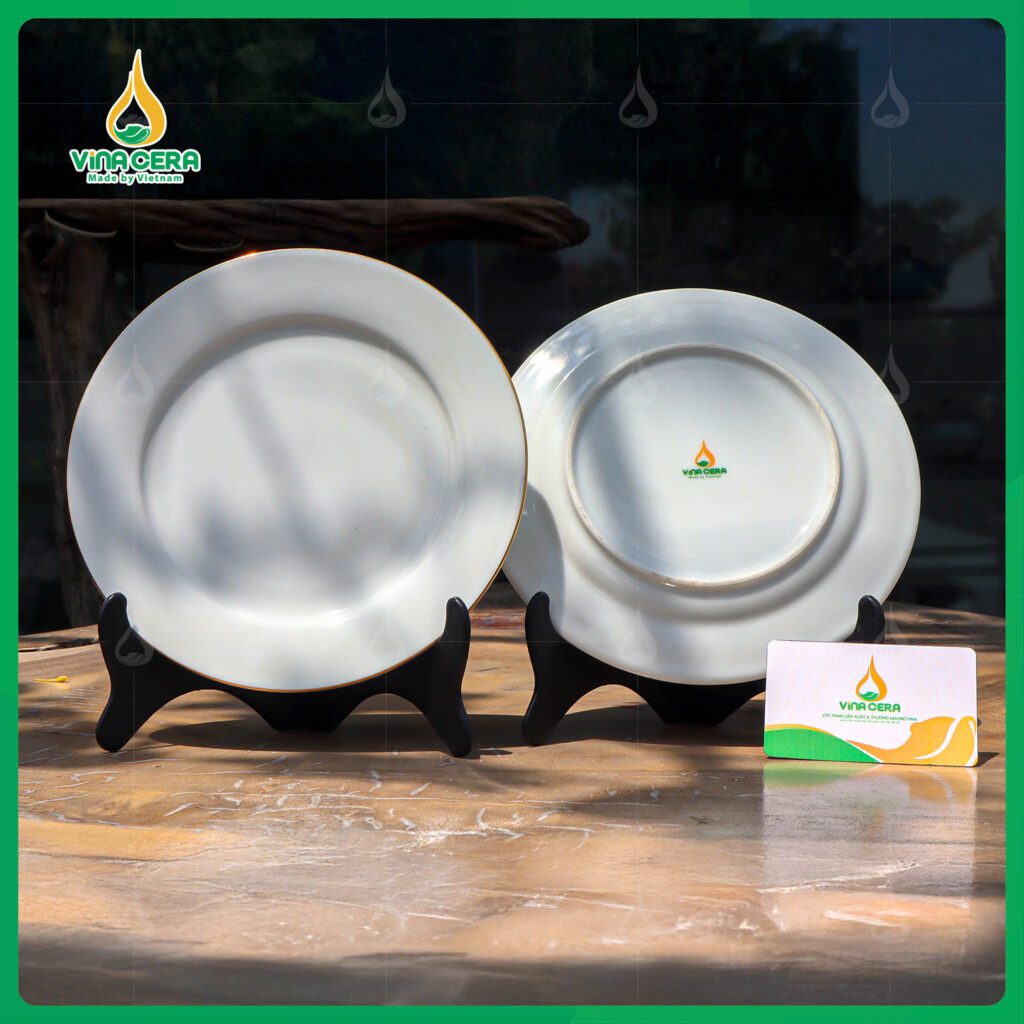 Chén Đĩa Sứ Trắng Có Phải Lựa Chọn Tốt Nhất cho nhà hàng khách sạn? Chén đĩa sứ trắng dùng cho nhà hàng khách sạn cao cấp