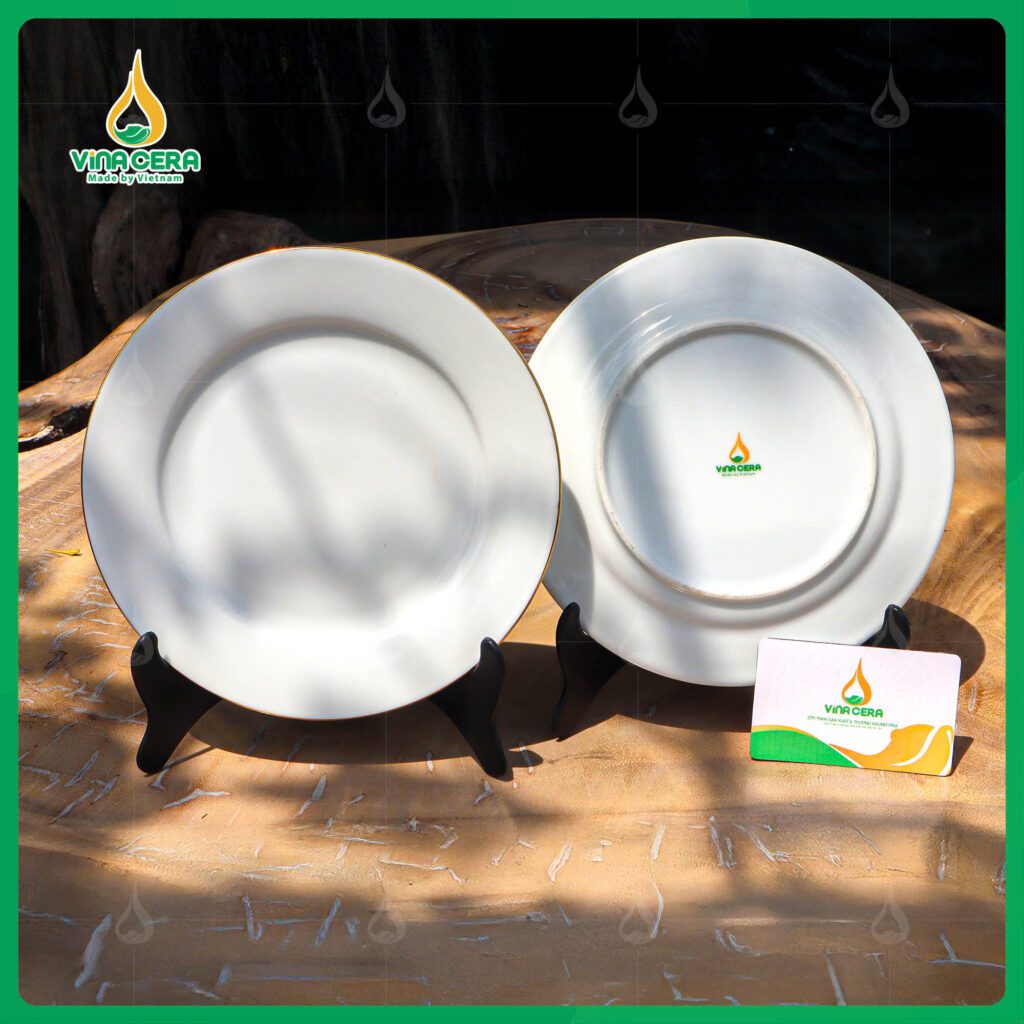 Chén Đĩa Sứ Trắng Có Phải Lựa Chọn Tốt Nhất cho nhà hàng khách sạn? Chén đĩa sứ trắng dùng cho nhà hàng khách sạn cao cấp